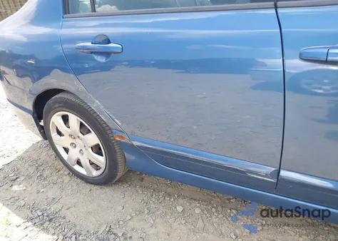 2010 Honda Civic Lx z USA, uszkodzony, nr VIN 2HGFA1F57AH563559